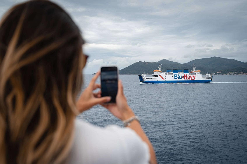 Come risparmiare sul traghetto per l'Isola d'Elba: ecco i nostri consigli