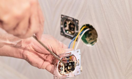 Prese elettriche non funzionanti: possibili cause e soluzioni